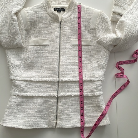 Tahari jacket - Picture 8 of 9